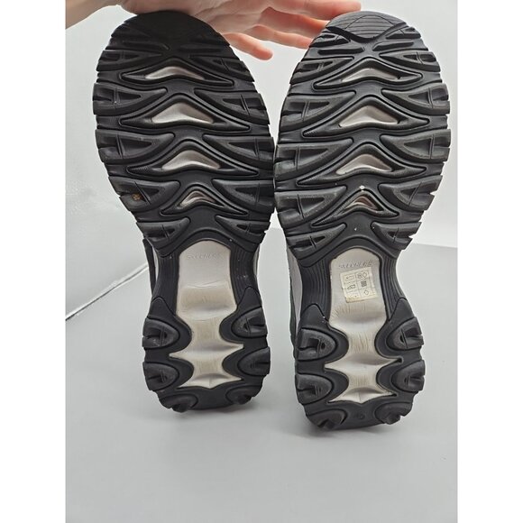 Skechers Men's Black and Gray Athletic Shoes Like New - Picture 8 of 10